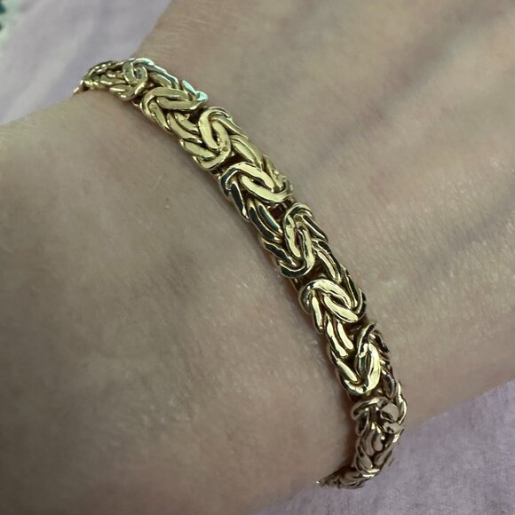 Solid 14Kt Gold Byzantine 7m wide 7 inches long bracelet. - Picture 7 of 9